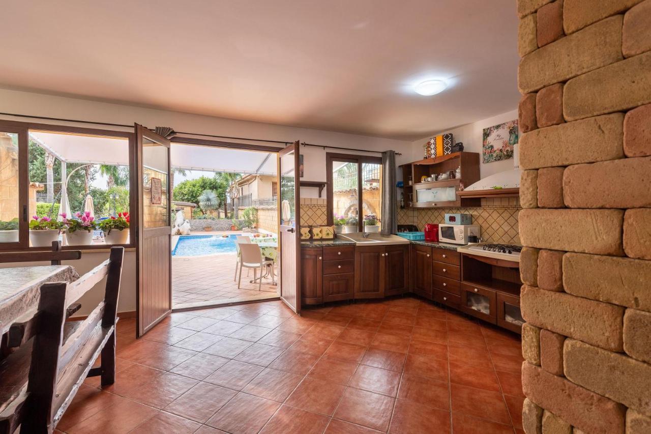 צ'יניזי Alelida Villa Con Piscina מראה חיצוני תמונה