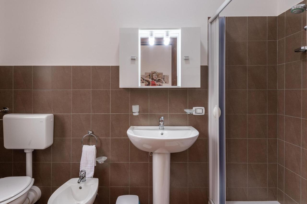 צ'יניזי Alelida Villa Con Piscina מראה חיצוני תמונה